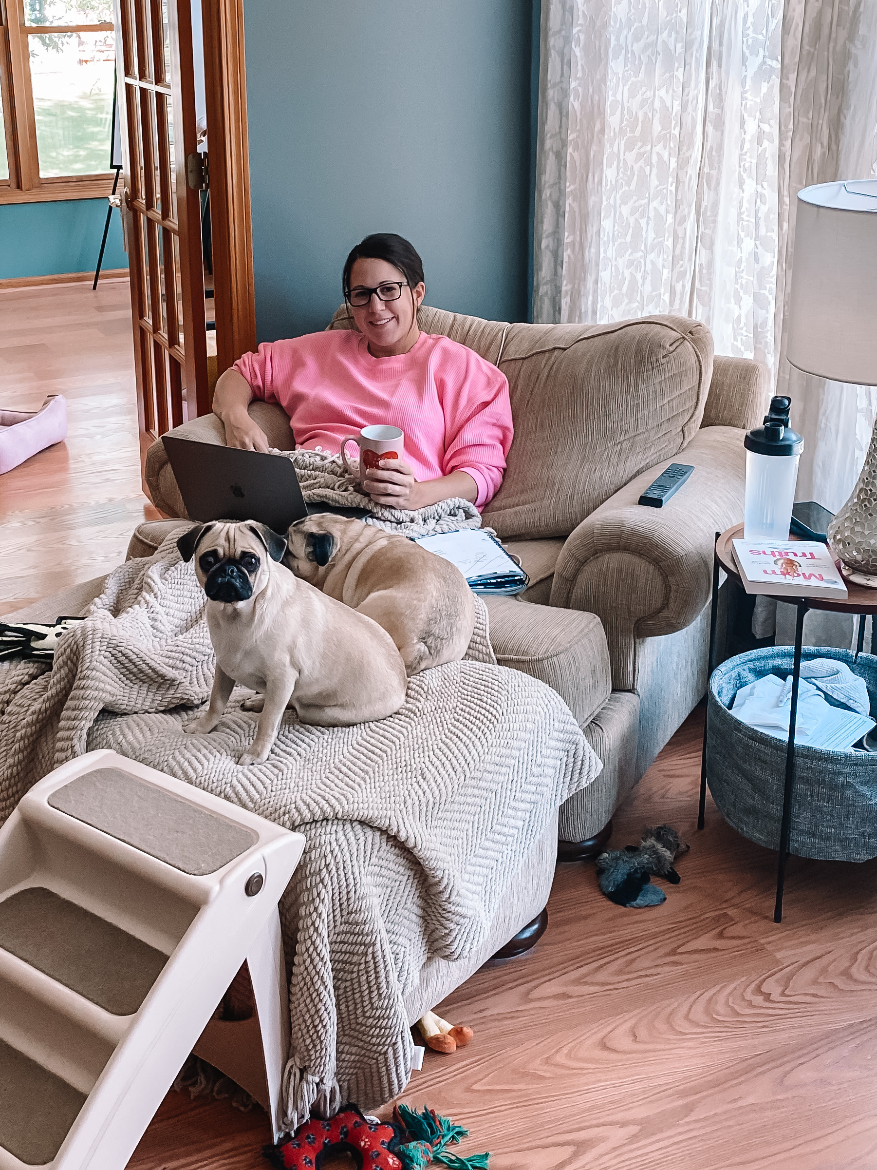 You are currently viewing 5 Ways to Stay Motivated Working From Home